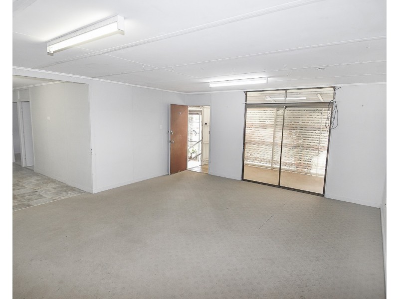 46 Vulture Street, Charters Towers City QLD 4820