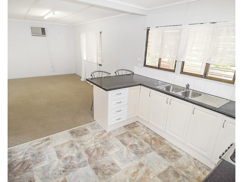 46 Vulture Street, Charters Towers City QLD 4820
