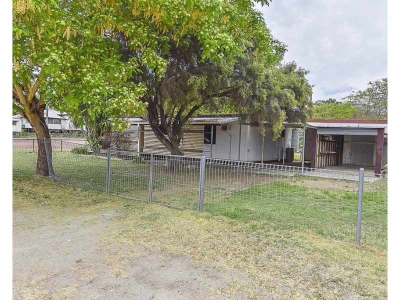 46 Vulture Street, Charters Towers City QLD 4820