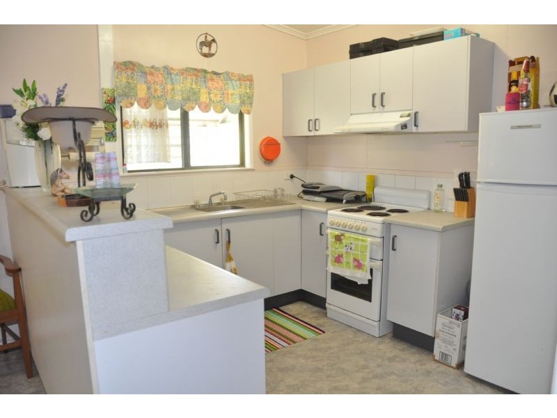 23 Elizabeth Street, Charters Towers QLD 4820