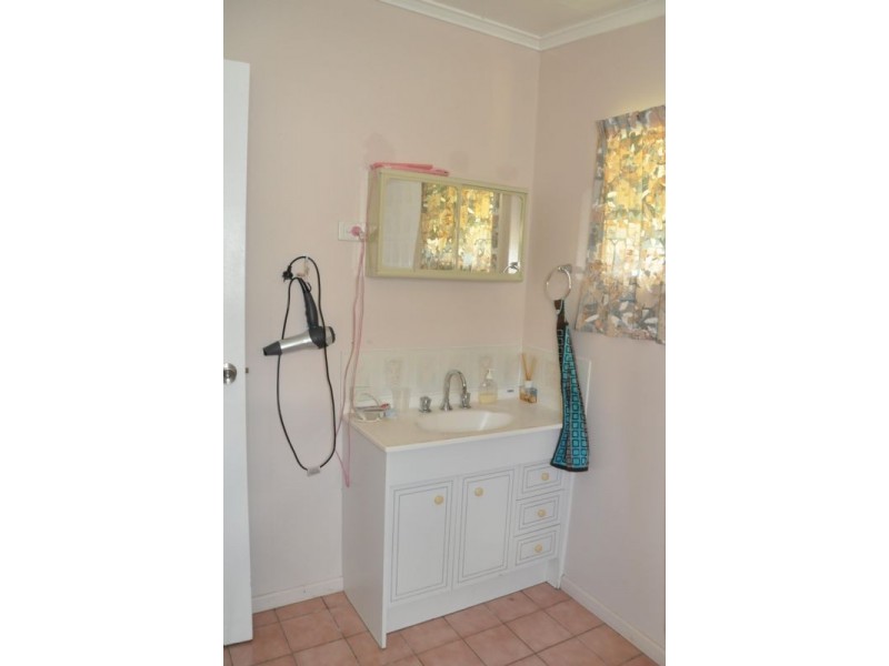 23 Elizabeth Street, Charters Towers QLD 4820