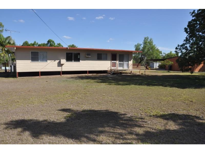 22 Dennis Lane, Charters Towers QLD 4820