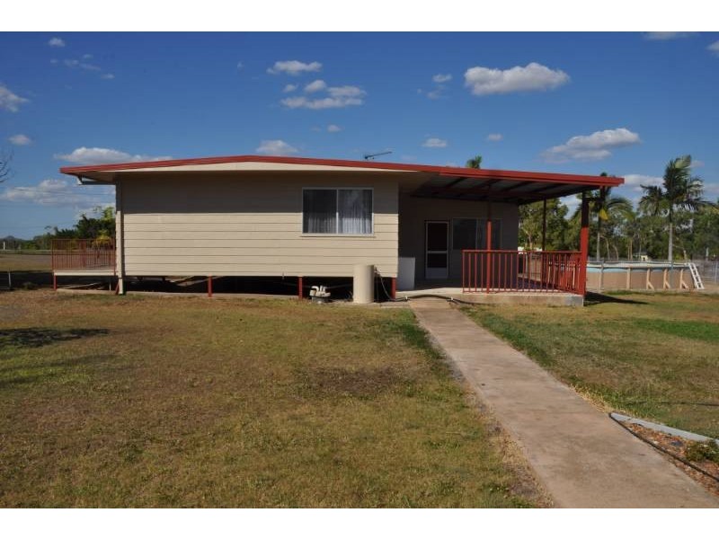 22 Dennis Lane, Charters Towers QLD 4820