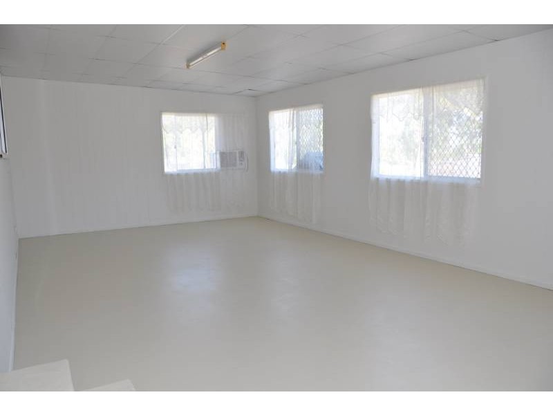 22 Dennis Lane, Charters Towers QLD 4820