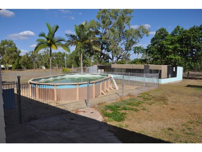 22 Dennis Lane, Charters Towers QLD 4820