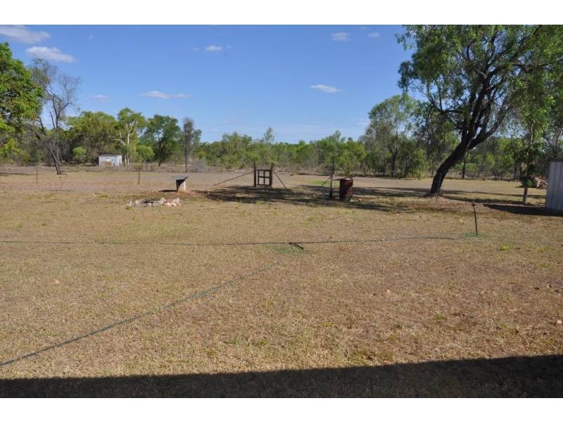 22 Dennis Lane, Charters Towers QLD 4820