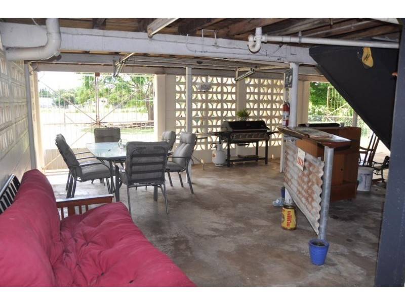 44 York Street, Charters Towers QLD 4820