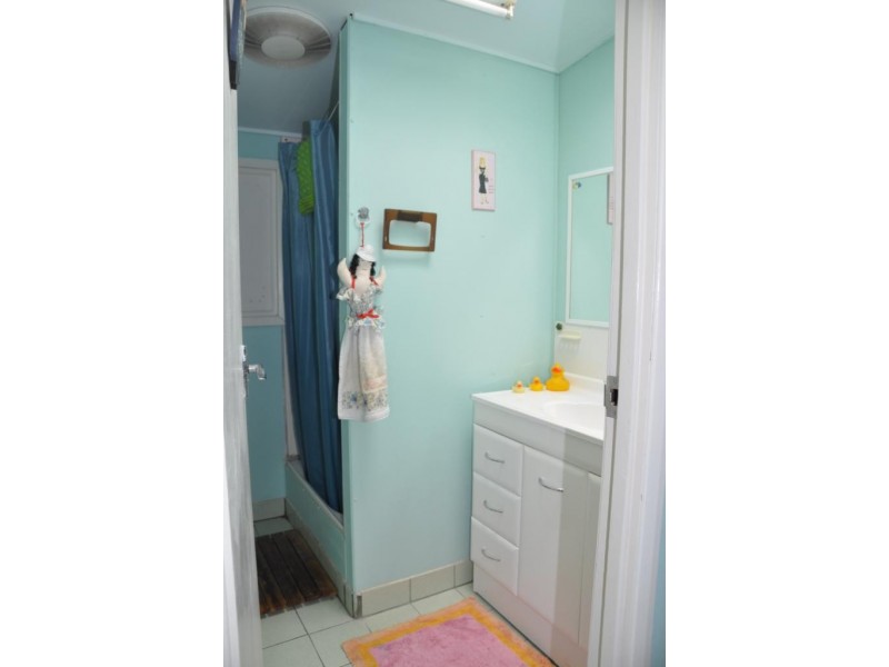 44 York Street, Charters Towers QLD 4820