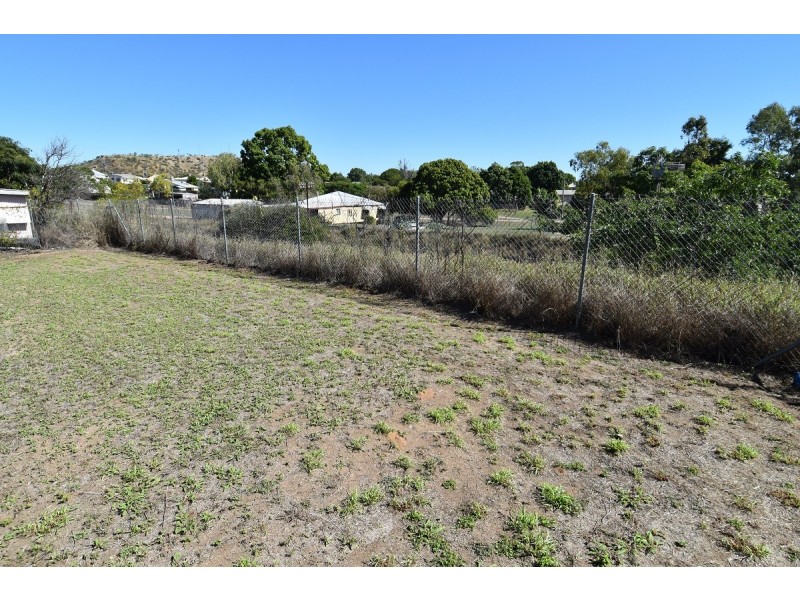 74 York Street, Queenton QLD 4820