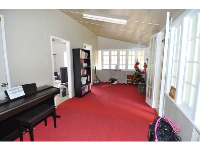 5 Bridge Street, Charters Towers QLD 4820