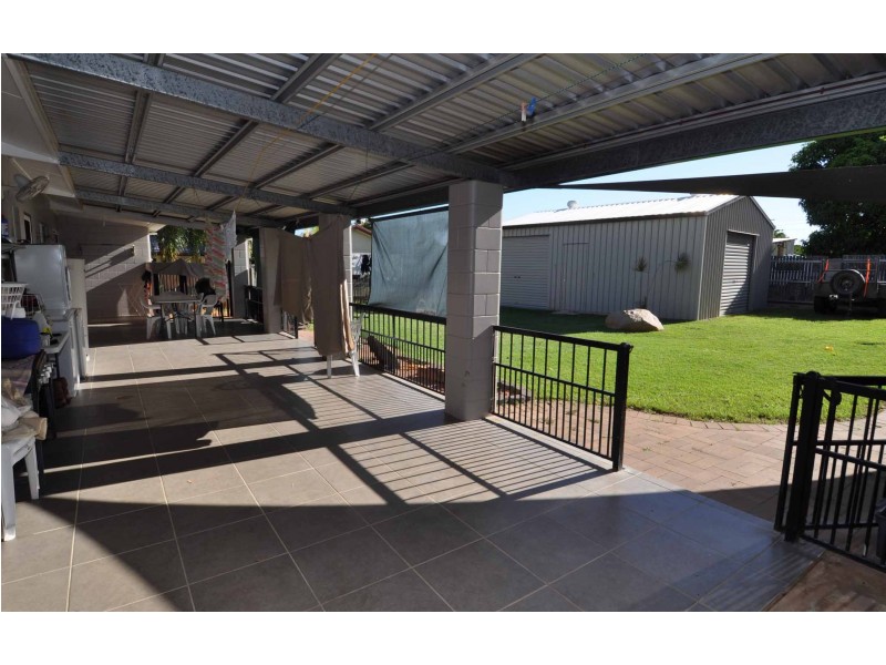 2 Slater Street, Queenton QLD 4820