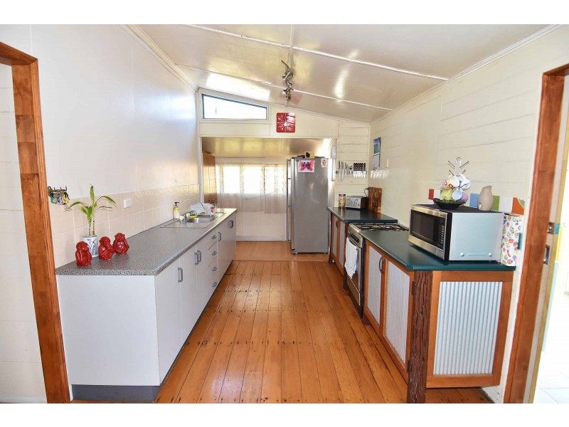 34 Hackett Terrace, Richmond Hill QLD 4820