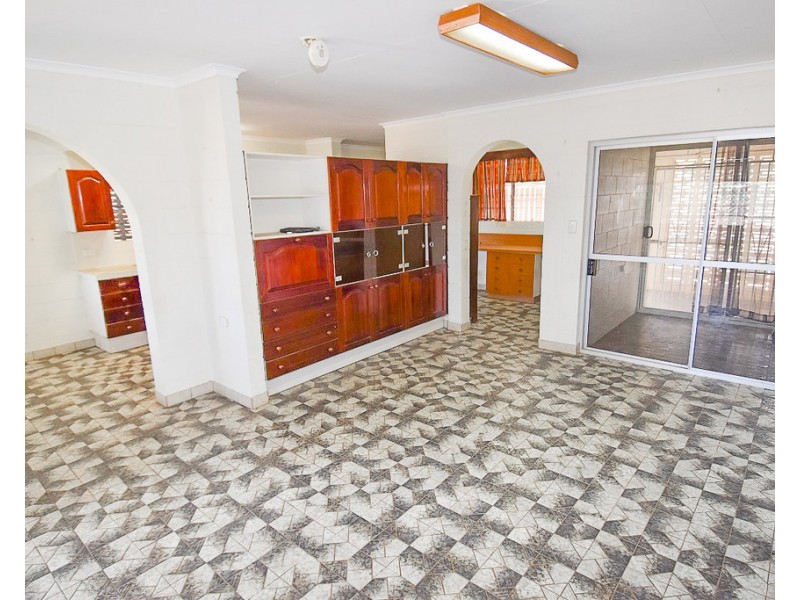 2 King Street, Toll QLD 4820