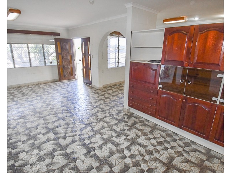 2 King Street, Toll QLD 4820