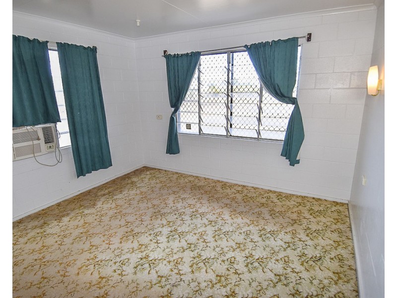 2 King Street, Toll QLD 4820