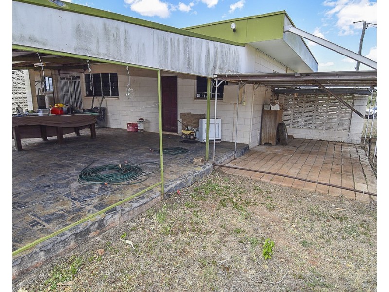 2 King Street, Toll QLD 4820