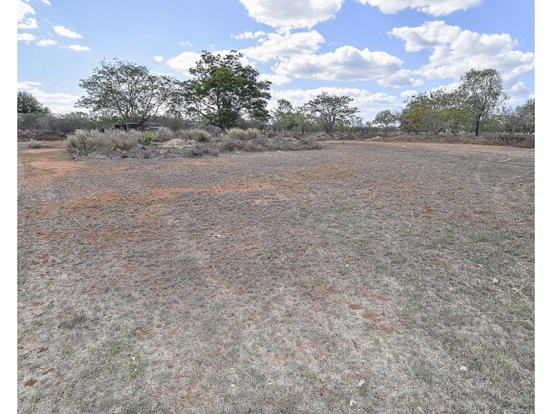 2 King Street, Toll QLD 4820