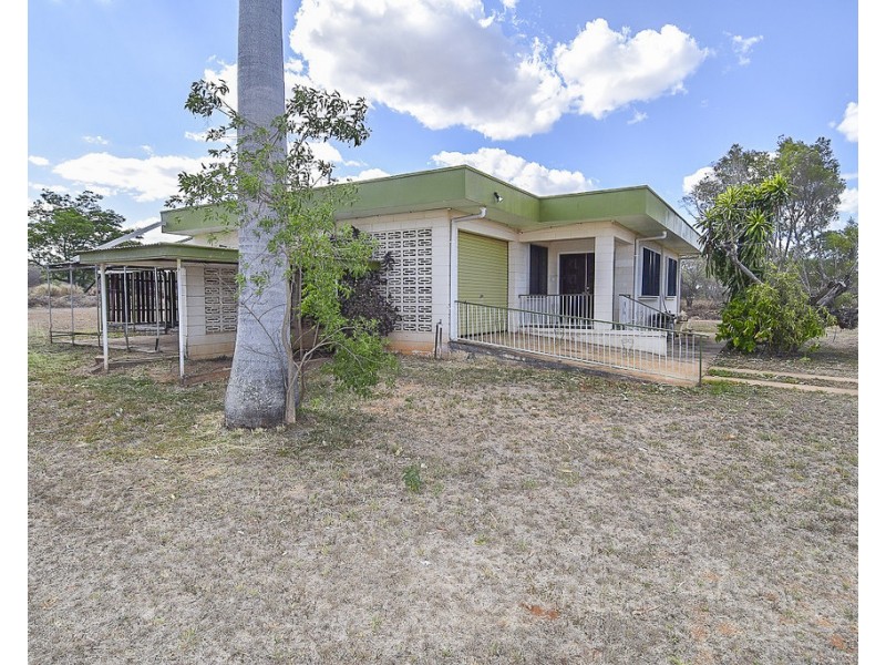 2 King Street, Toll QLD 4820