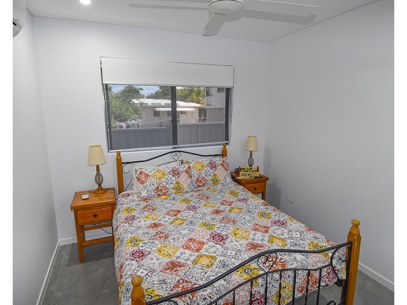 1A Morris Street, Toll QLD 4820