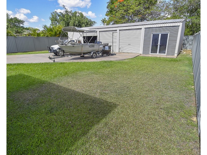 1A Morris Street, Toll QLD 4820