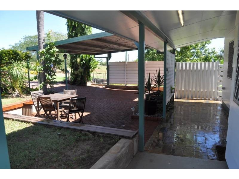 31 Stubley Street, Charters Towers QLD 4820
