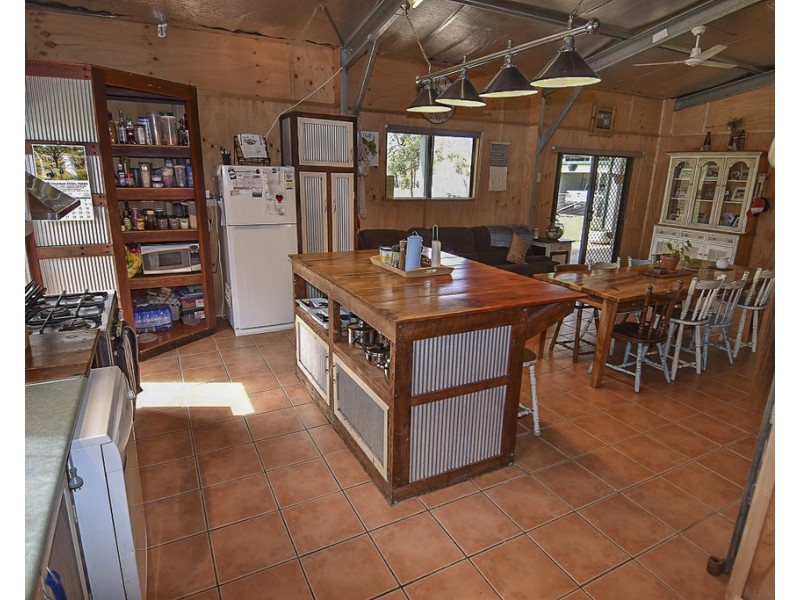 333 Rocky Creek Road, Seventy Mile QLD 4820