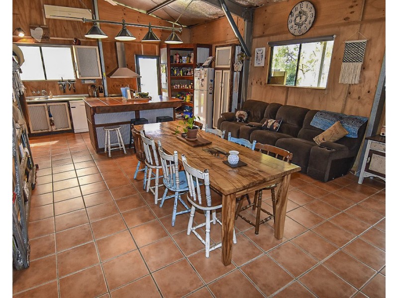 333 Rocky Creek Road, Seventy Mile QLD 4820
