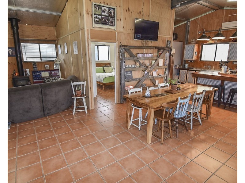 333 Rocky Creek Road, Seventy Mile QLD 4820