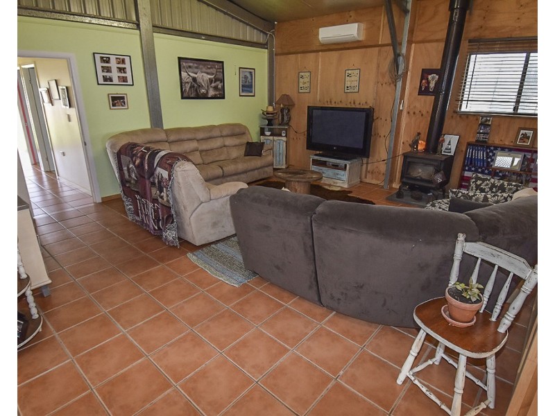 333 Rocky Creek Road, Seventy Mile QLD 4820