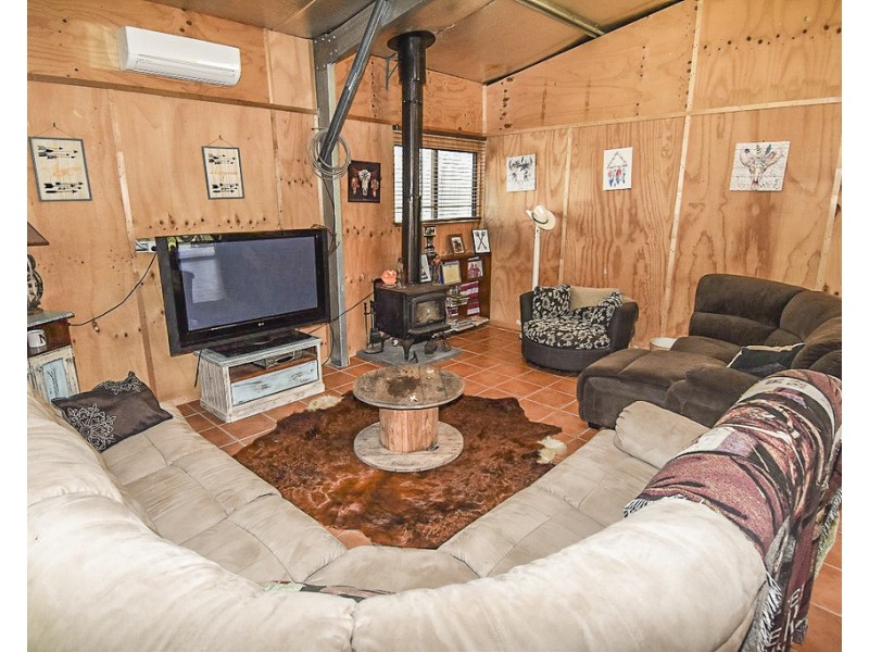 333 Rocky Creek Road, Seventy Mile QLD 4820