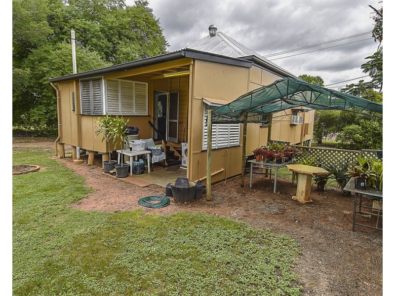 66 Racecourse Road, Richmond Hill QLD 4820