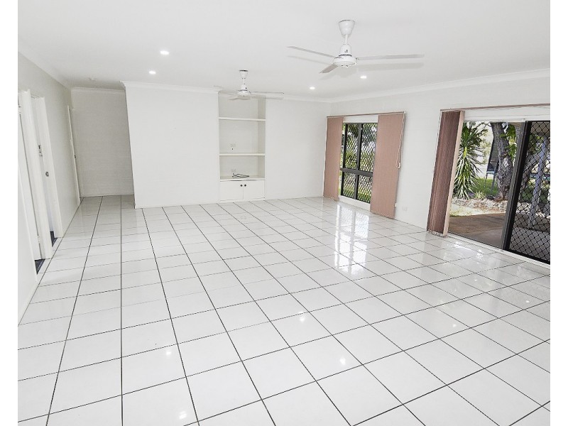 11 Peek Street, Richmond Hill QLD 4820