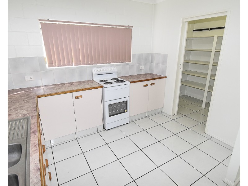 11 Peek Street, Richmond Hill QLD 4820