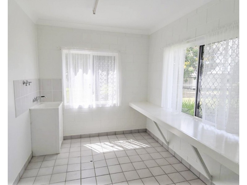 11 Peek Street, Richmond Hill QLD 4820