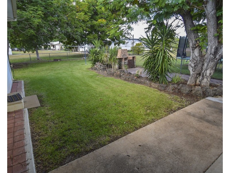 11 Peek Street, Richmond Hill QLD 4820