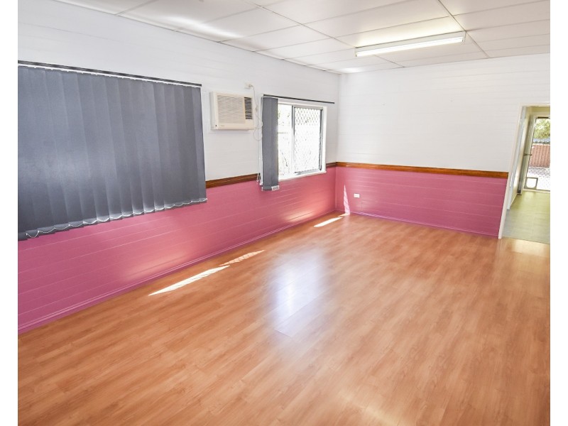 33 Plant Street, Richmond Hill QLD 4820