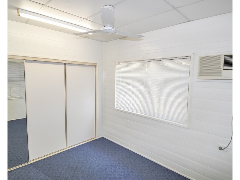 33 Plant Street, Richmond Hill QLD 4820