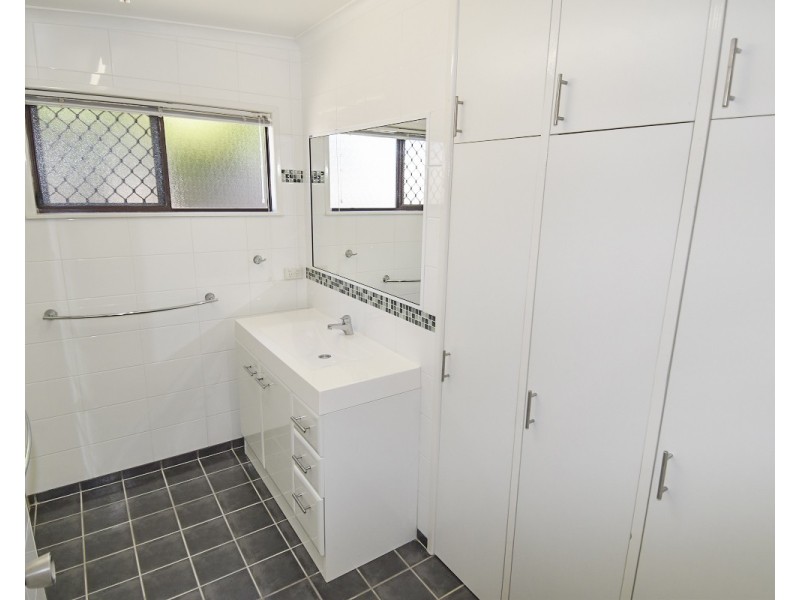 33 Plant Street, Richmond Hill QLD 4820