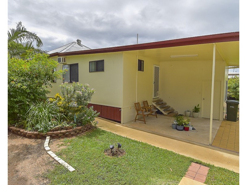 33 Plant Street, Richmond Hill QLD 4820