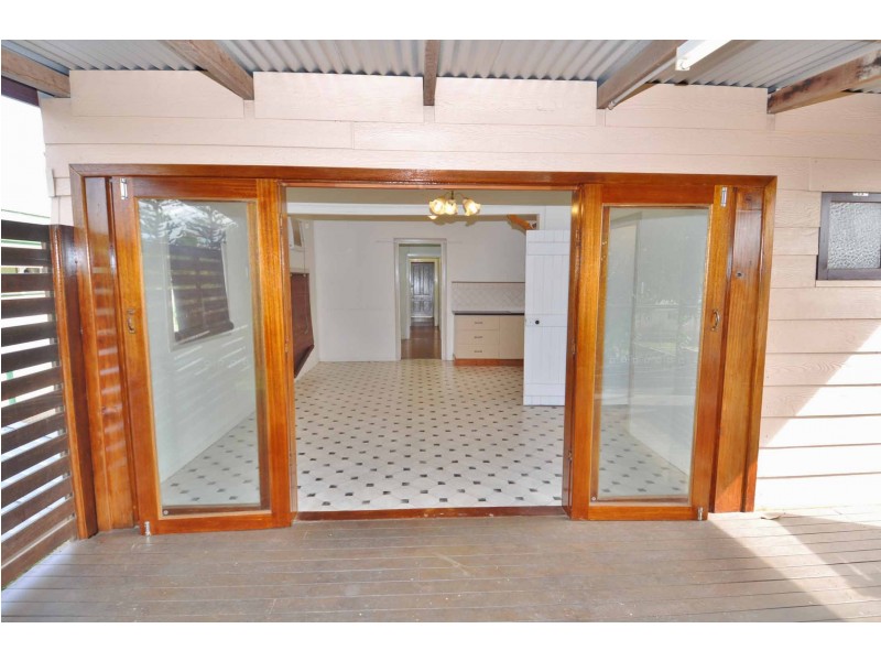 11 School Street, Charters Towers QLD 4820