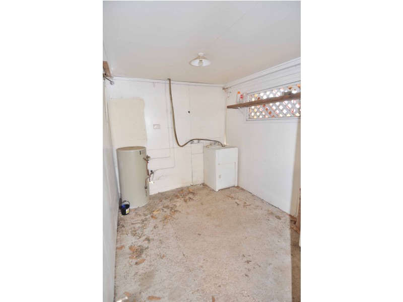 11 School Street, Charters Towers QLD 4820