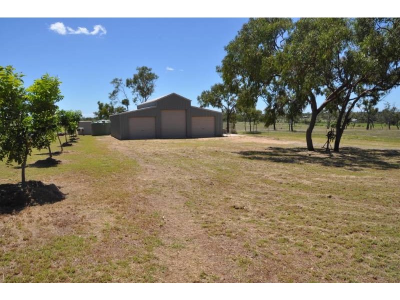 254 Sandy Creek Road, Southern Cross QLD 4820