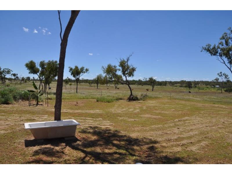 254 Sandy Creek Road, Southern Cross QLD 4820