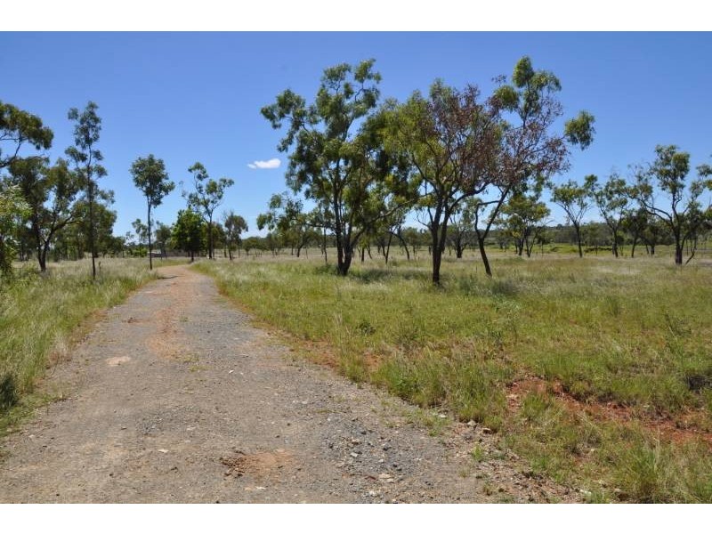 254 Sandy Creek Road, Southern Cross QLD 4820