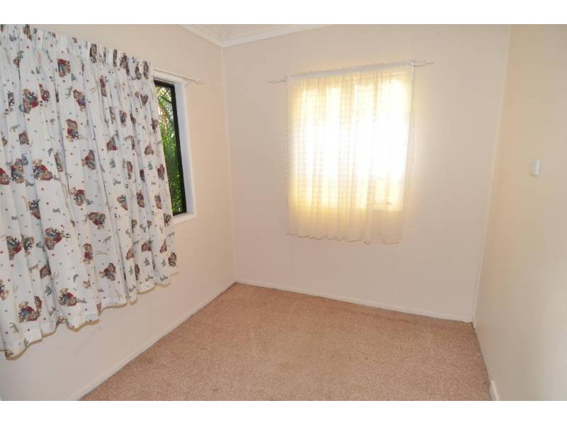 18 Park Street, Charters Towers QLD 4820