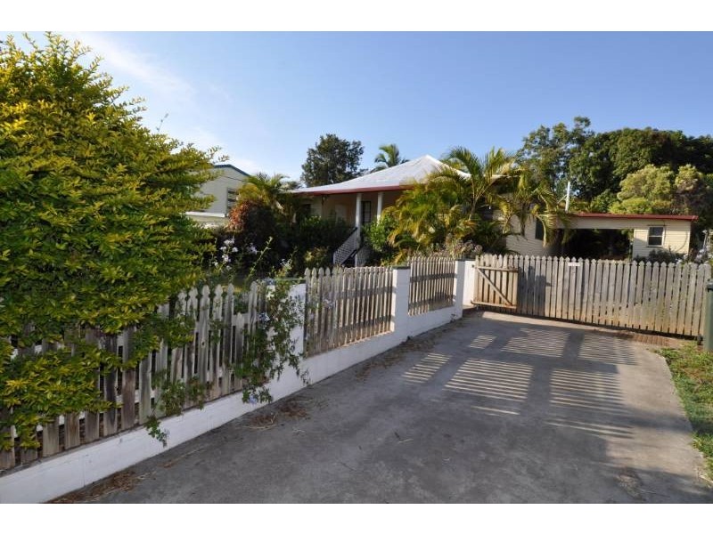 18 Park Street, Charters Towers QLD 4820