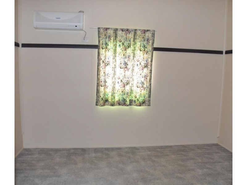 11 Craven Street, Charters Towers QLD 4820