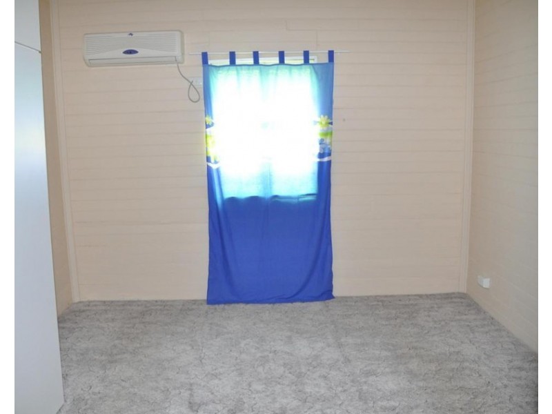 11 Craven Street, Charters Towers QLD 4820