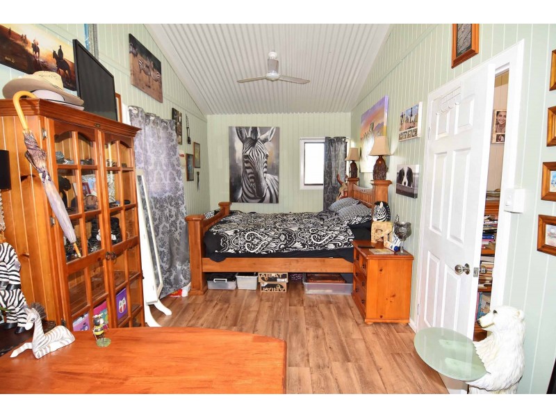 26 Simpson Street, Charters Towers QLD 4820