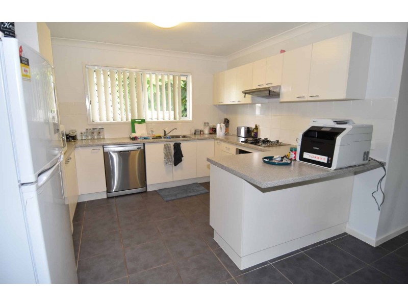 5A Hewett Street, Toll QLD 4820